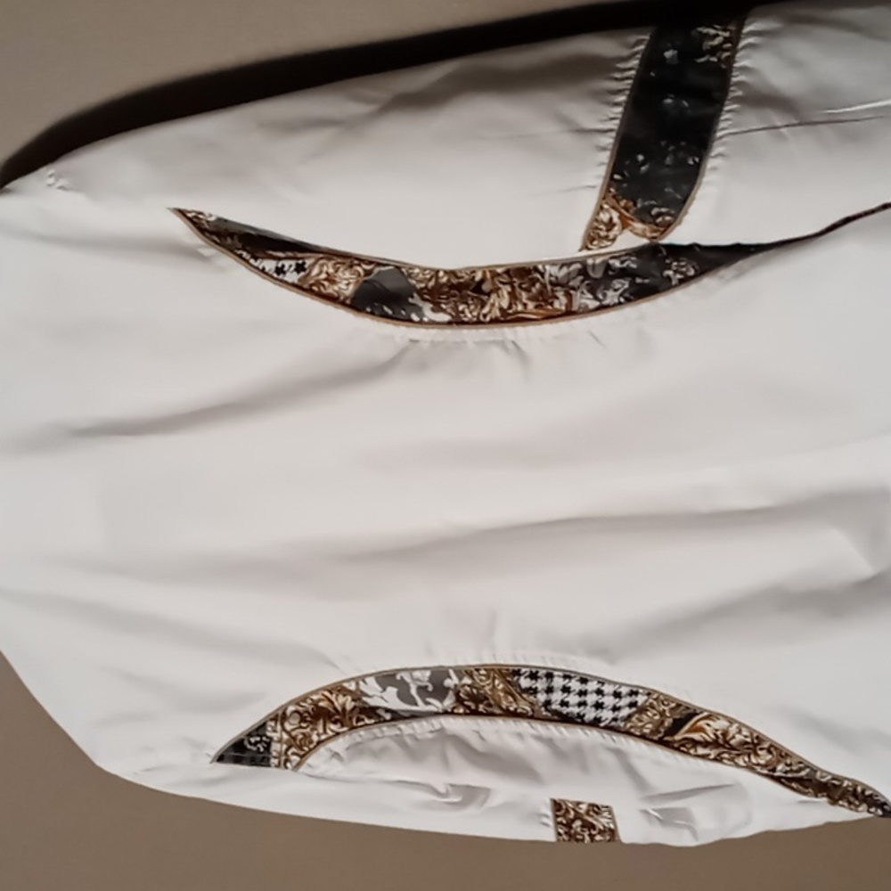 Threehearts Full Zip White w Paisley Patterned Trim, Front Pocketed Jacket XL - Picture 9 of 10